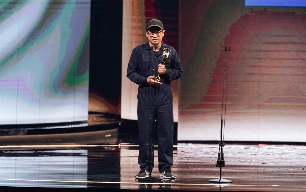 柯智豪獲得「最佳專輯製作人獎」。圖／台視