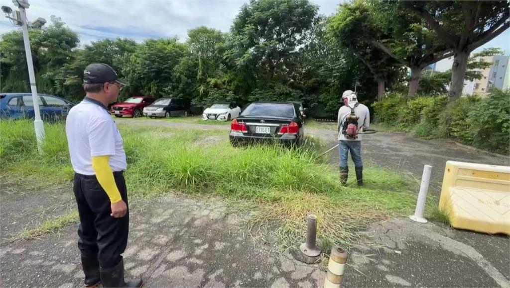瞎！公務員扯「鬼月不除草」 彰化市長氣炸：我來除