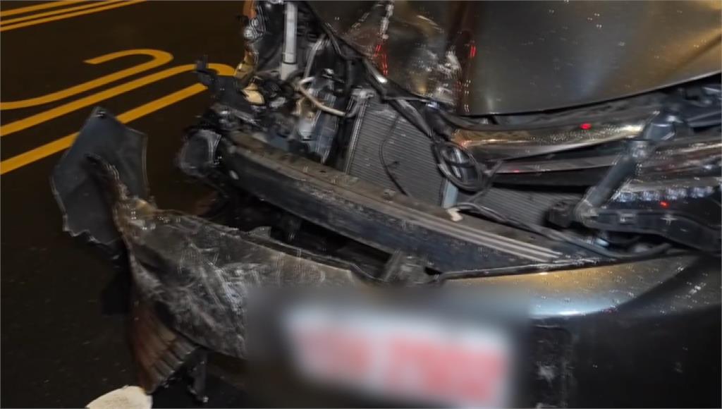 疑疲勞駕駛釀禍！男永康商圈暴衝擦撞13車 1人送醫