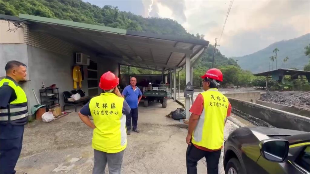 颱風撲台，高雄山區預防性撤離上千人。圖／台視新聞