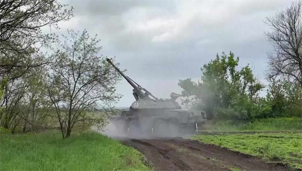烏克蘭16號宣布從阿夫迪夫卡（Avdiivka）撤軍。圖／美聯社、路透社