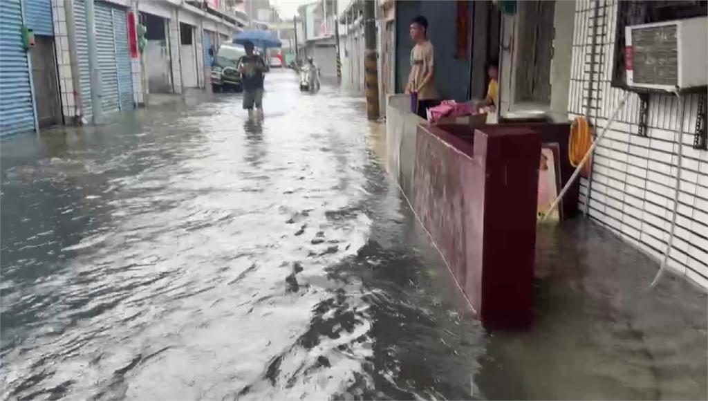 台東豐榮路69巷今天再度淹水。圖／台視新聞