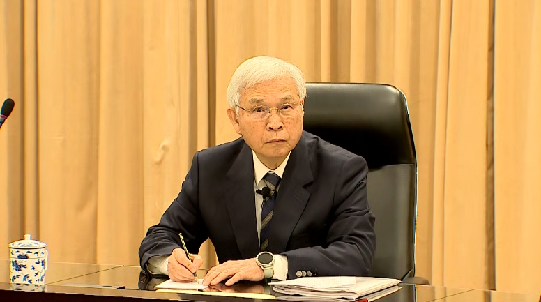 楊金龍說明今年經濟狀況。圖／台視新聞