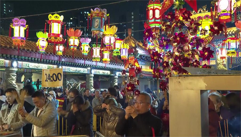 香港黃大仙廟24小時不打烊。圖／美聯社、路透社、CNN