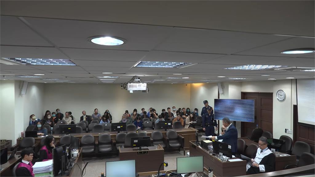 柯文哲法庭駁貪污 哽咽訴陳佩琪跪地擦地板：我家沒傭人