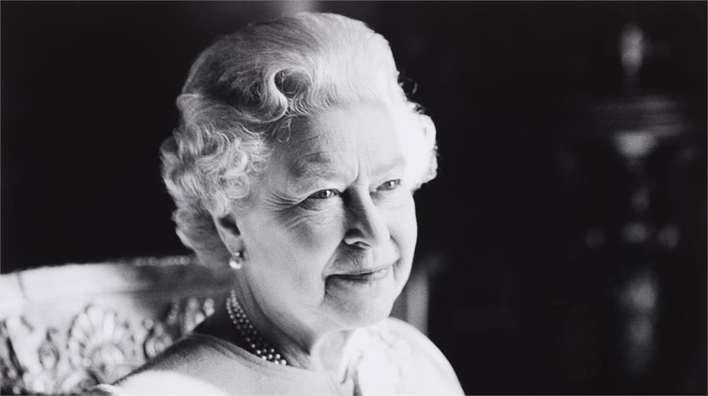 英國女王伊莉莎白二世逝世。圖／翻攝自Facebook＠royalcollectiontrust