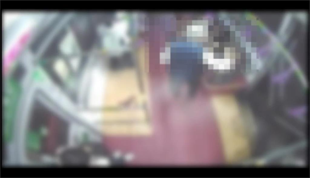 73歲翁公車上「狂換座位」摸3女 正義民眾.司機挺身痛斥逮狼