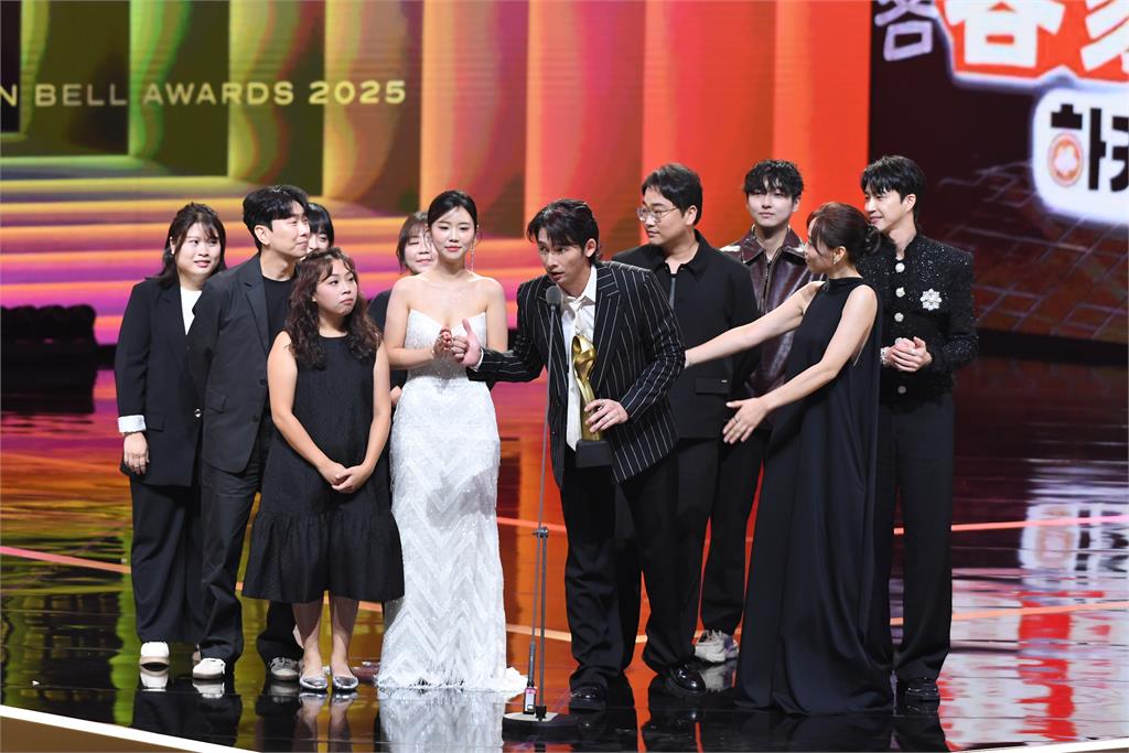 金鐘60／《廚師的迫降》奪人氣綜藝節目獎 利特錄...