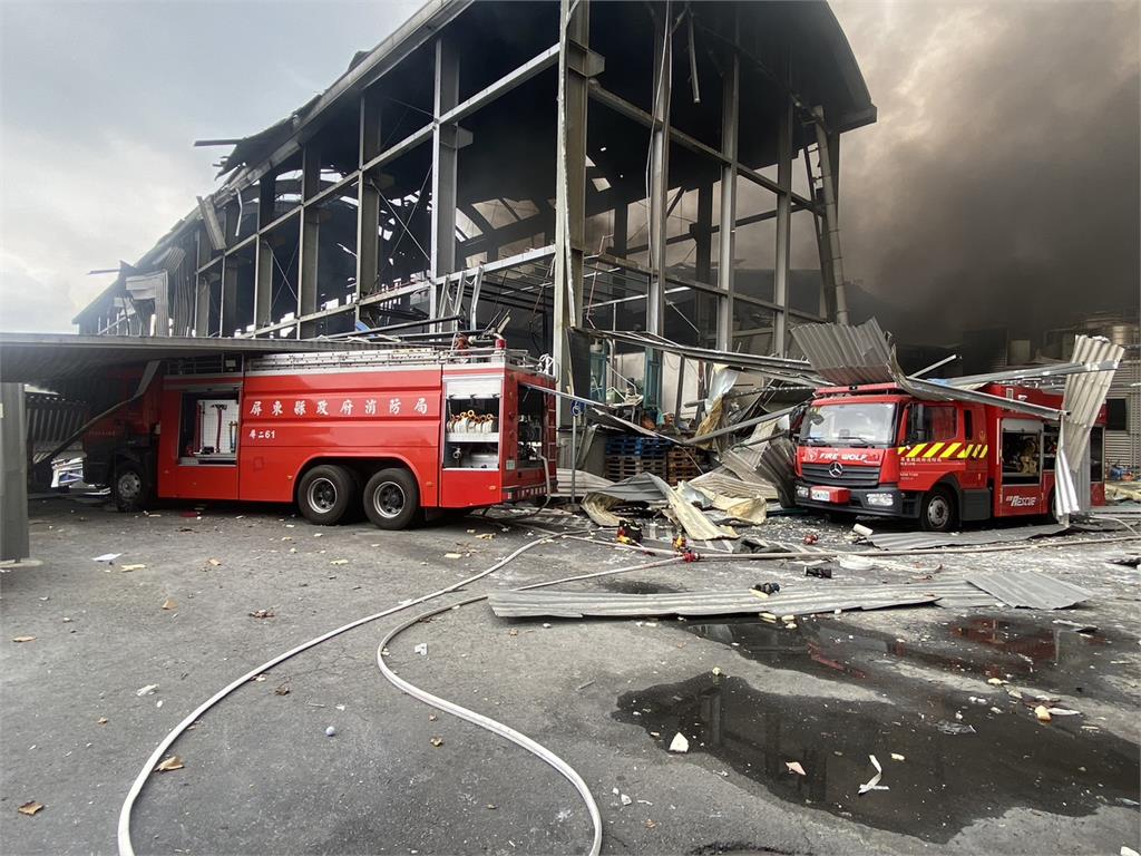 怵目驚心！屏東工廠像被炸彈炸過　追爆炸起因
