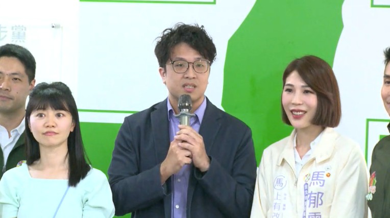 遭蔣萬安酸「鬼王無慘大本營」 沈伯洋反擊：是無限城、不是無限萬安