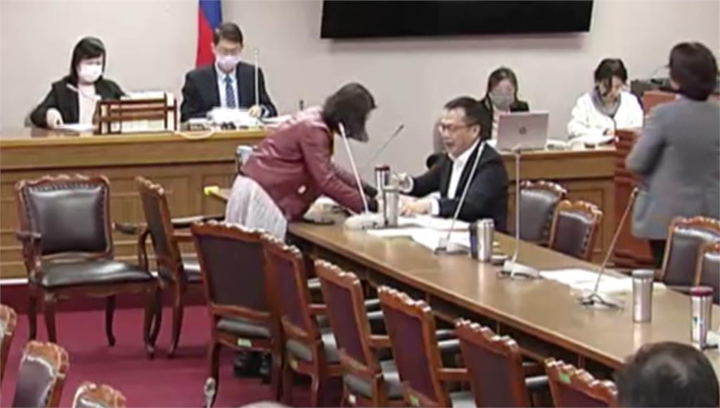 火爆！朝野爭持不下 「停砍公教年金」協商破局