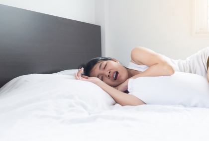 睡覺有「1症狀」耳聾風險激增2倍！醫示警  床伴...