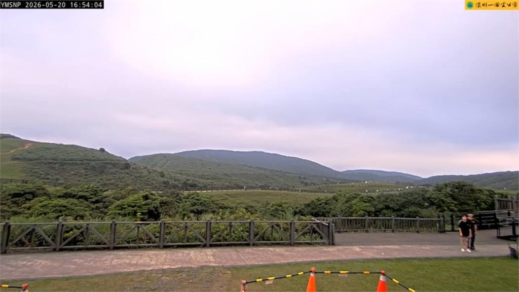 擎天崗旅客暴增 陽管處點3亂象：請還給野生動物棲息空間