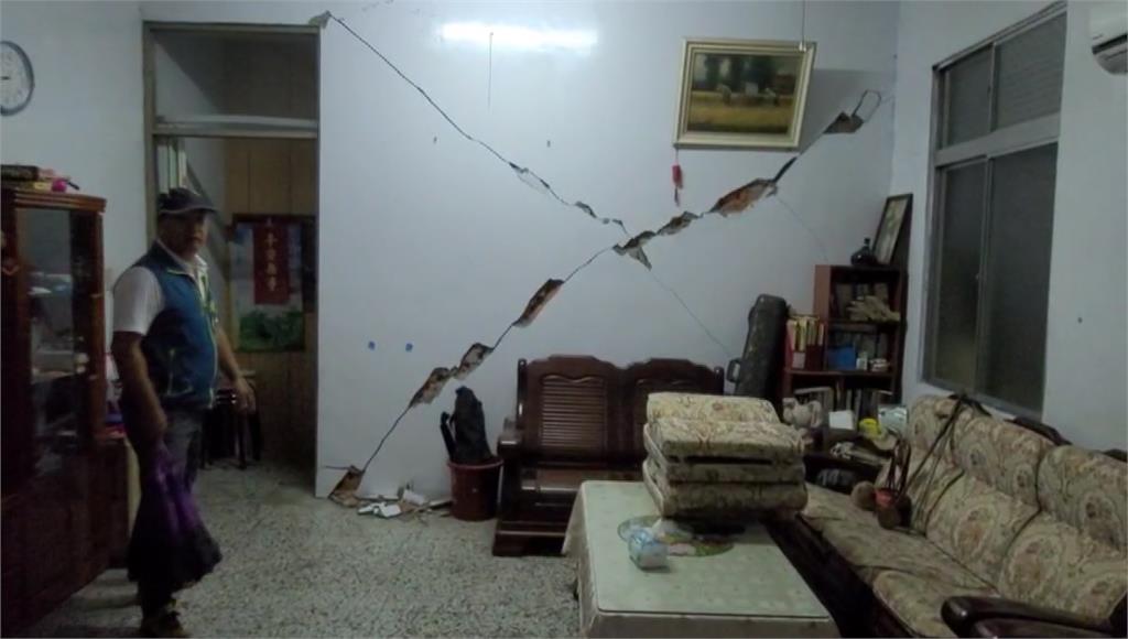 進入地震活躍期，花蓮地區不少民宅受損。圖／台視新聞