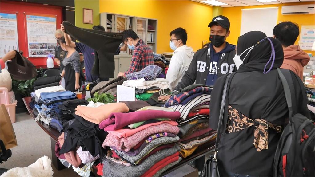 金門大學發起冬衣募集活動，幫助東南亞境外學生禦寒。圖／台視新聞
