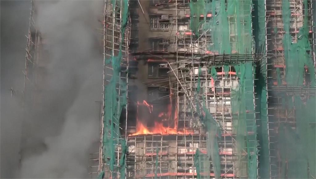 奪命關鍵6分鐘！專家揪香港大火竄燒元凶 火場牢記5禁忌、4原則