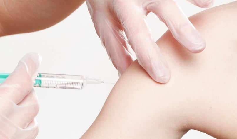 流感季到來，醫師呼籲盡速接種疫苗。示意圖／翻攝自Pixabay