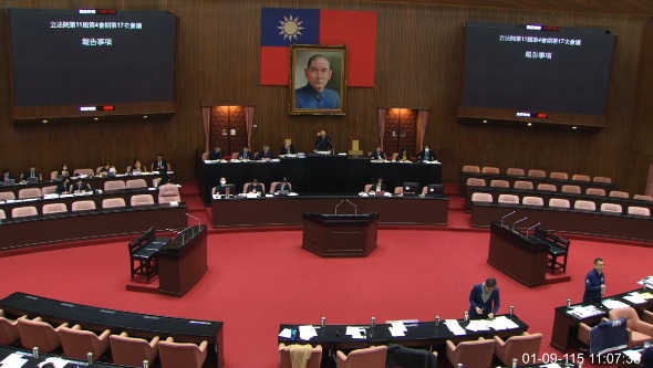 TPASS先解套？國民黨原擬提案「先行付委」審查 　仍未列入院會議程