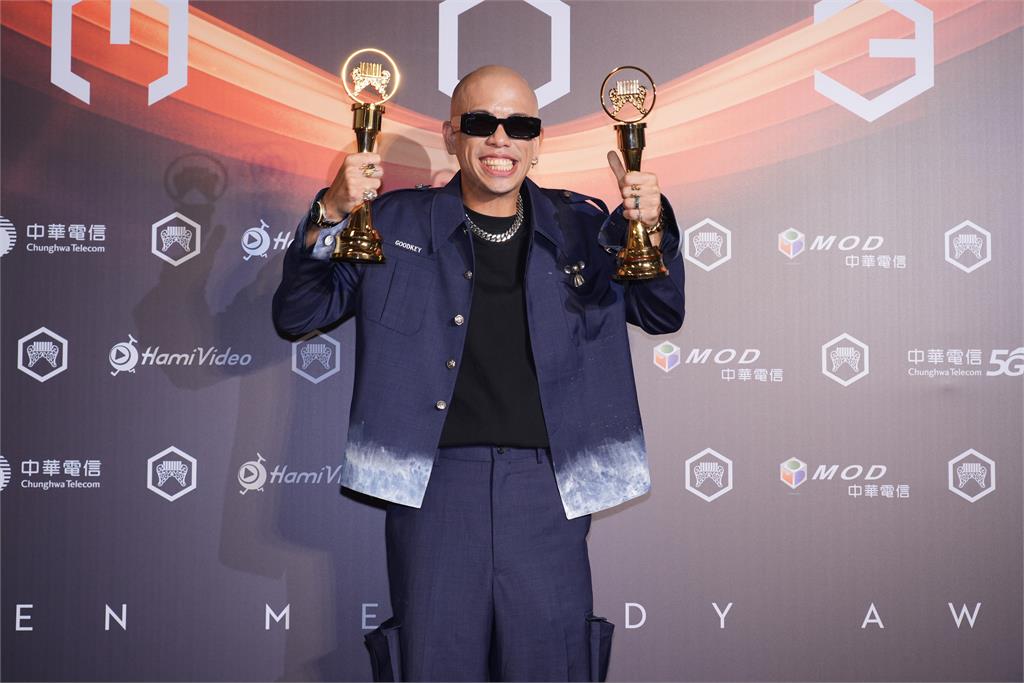 呂士軒奪得金曲36最佳華語男歌手與最佳華語專輯獎。圖／台視
