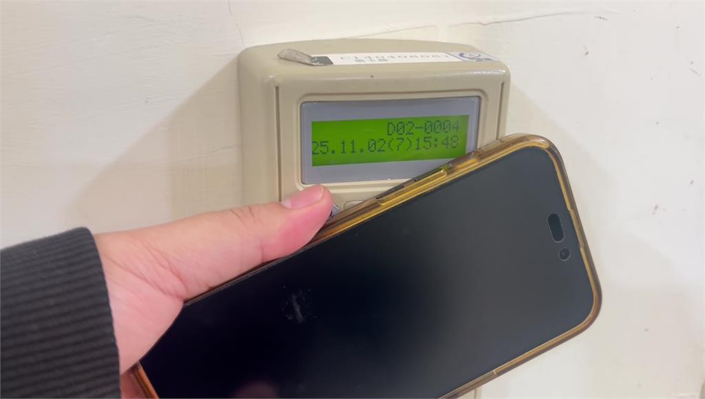 門禁漏洞？ 民眾持手機「嗶」多棟大樓暢行無阻