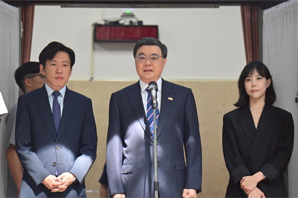 游盈隆指國籍法處理陸配參政牽強 卓揆：做法沒有錯、會繼續下去