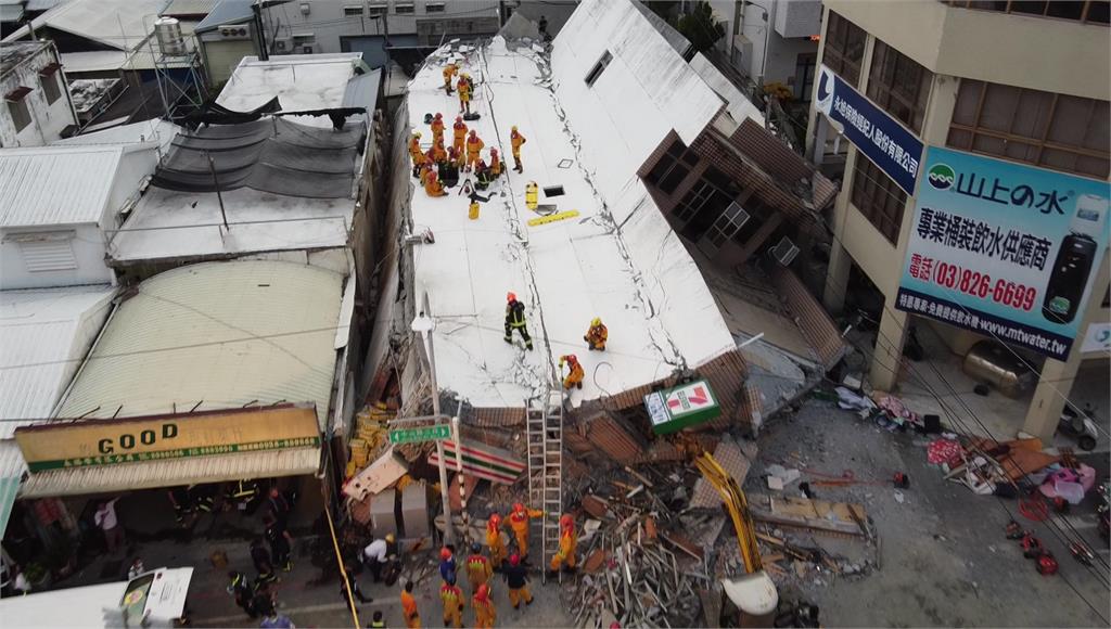 918強震房屋倒塌，「科技」救災首度投入救援。圖／台視新聞