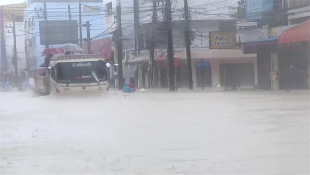 泰國3百年一遇暴雨大淹水釀19死 傳5台灣人失聯