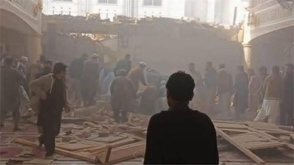 巴基斯坦清真寺自殺式炸彈客攻擊增至100死。圖／翻攝自推特