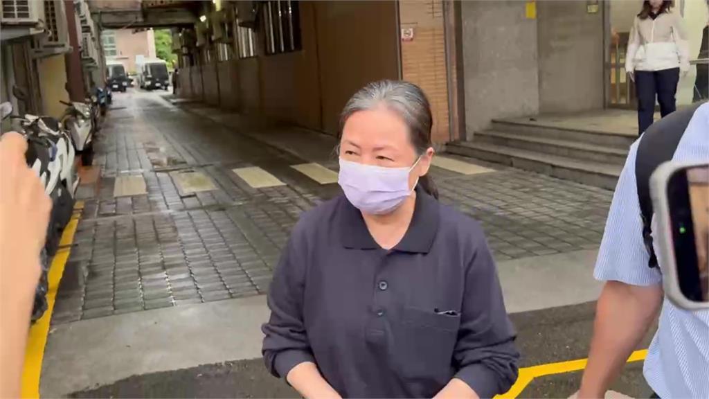 缺貨火速送達！ 中配徐春鶯回法院裝上「電子腳鐐」