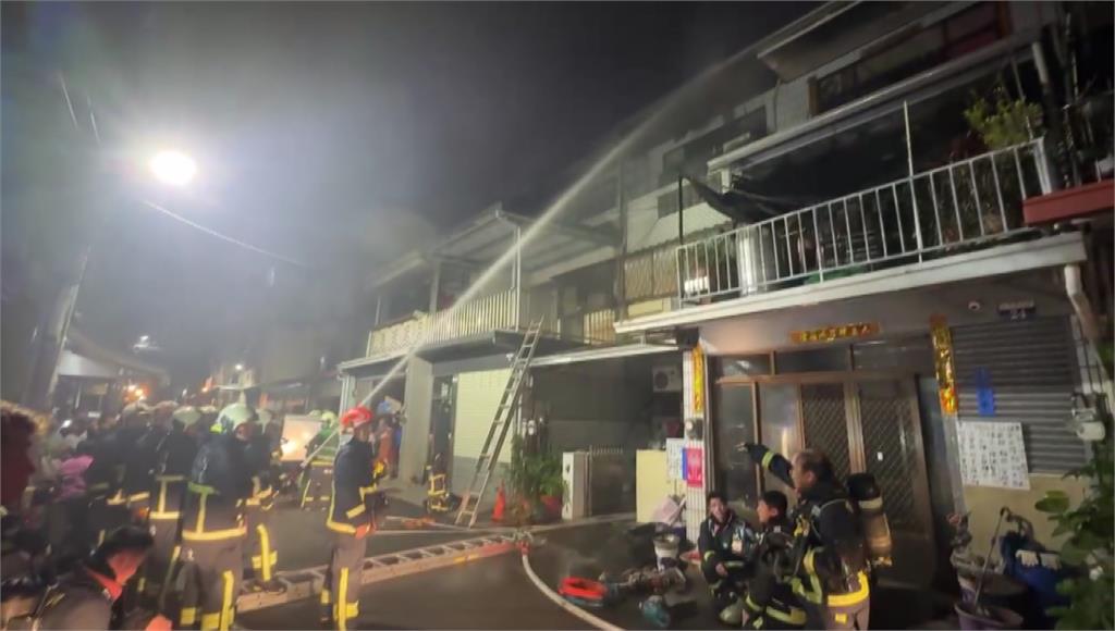 台中民宅惡火1命危 女童困二樓陽台獲救
