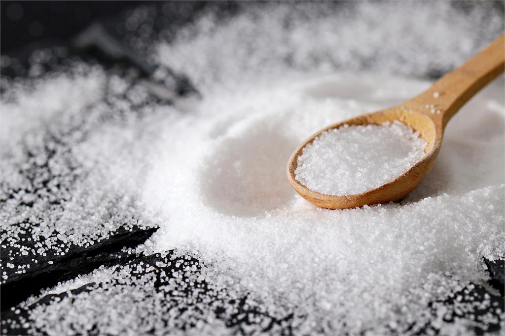 減鹽不但降低心血管疾病和高血壓的風險，還有助於預防第2型糖尿病的發生。示意圖／翻攝自Pixabay@mkupiec7