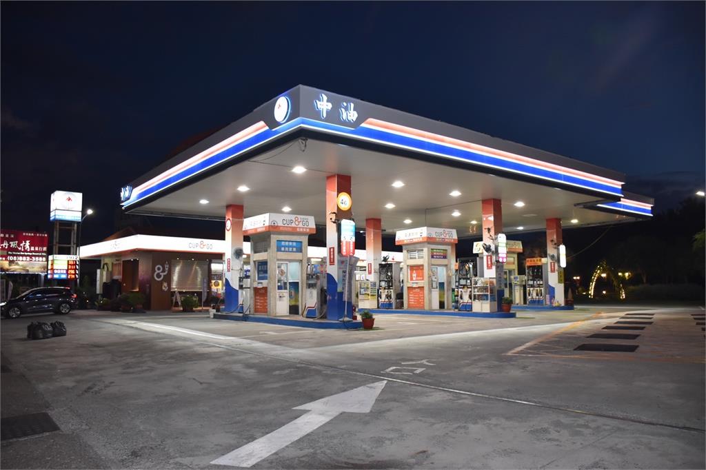 別急著加油！中油明起汽、柴油各調降0.4元