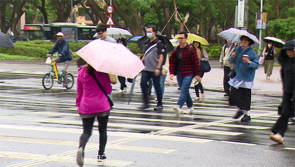 鳳凰颱風最快今生成！三條路徑「侵台機率偏高」 恐連2年11月颱