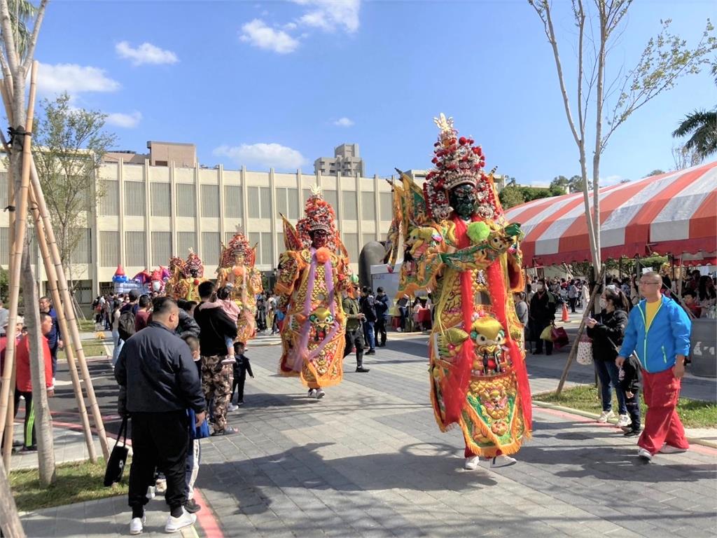 2024新北市蘆洲神將文化祭，神將巡遊為大家帶來保平安的祝福。圖／新北市政府提供