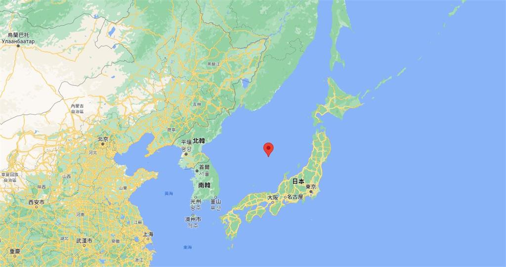 俄羅斯太平洋艦隊潛艦，假想日本海有敵方船艦，試射了兩枚「口徑」式巡弋飛彈。示意圖／翻攝自Google Map
