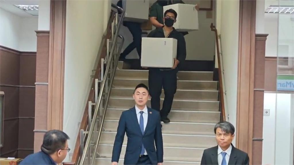 高金素梅住處+辦公室遭搜10H 檢帶走1電腦+7紙箱資料