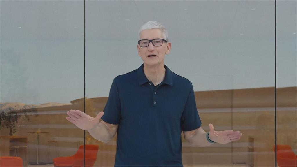 蘋果發表 iPhone Air 與 iPhone 17, 容量加倍售價不變。圖／畫面攝自AP