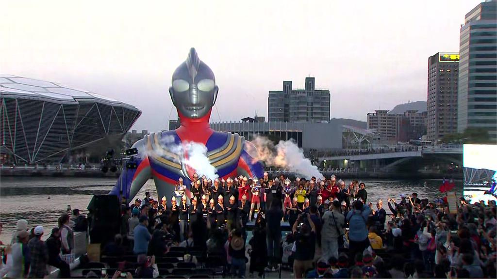 高雄冬日遊樂園登場 2/7-3/1超人聚集愛河灣