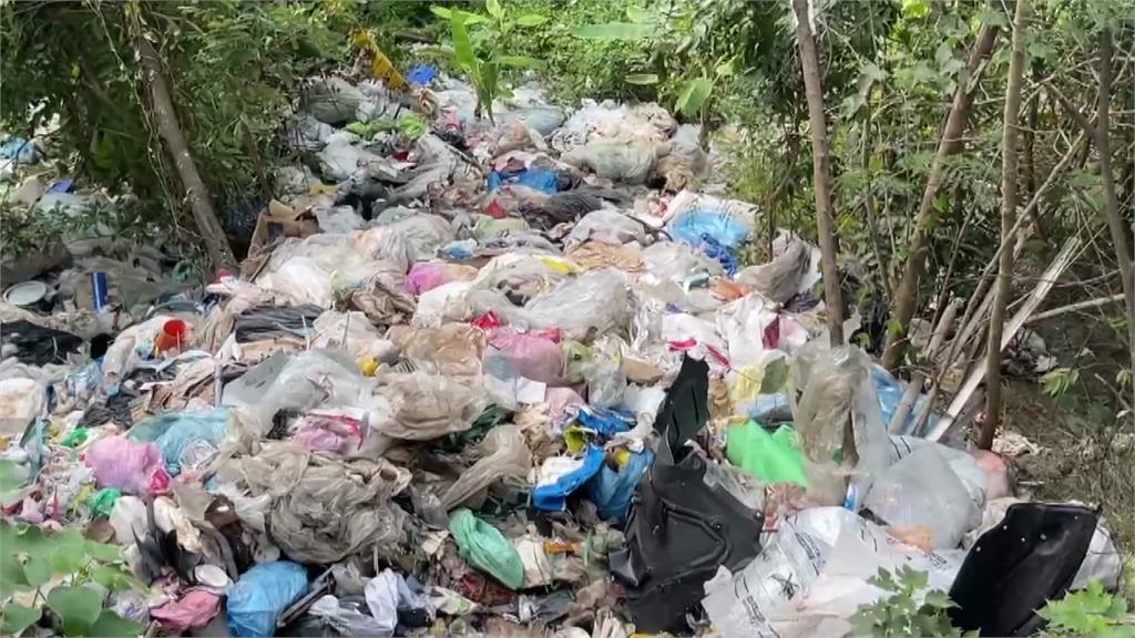 高雄驚見垃圾山！不肖業者長期非法傾倒 環保局：疑來自外縣市