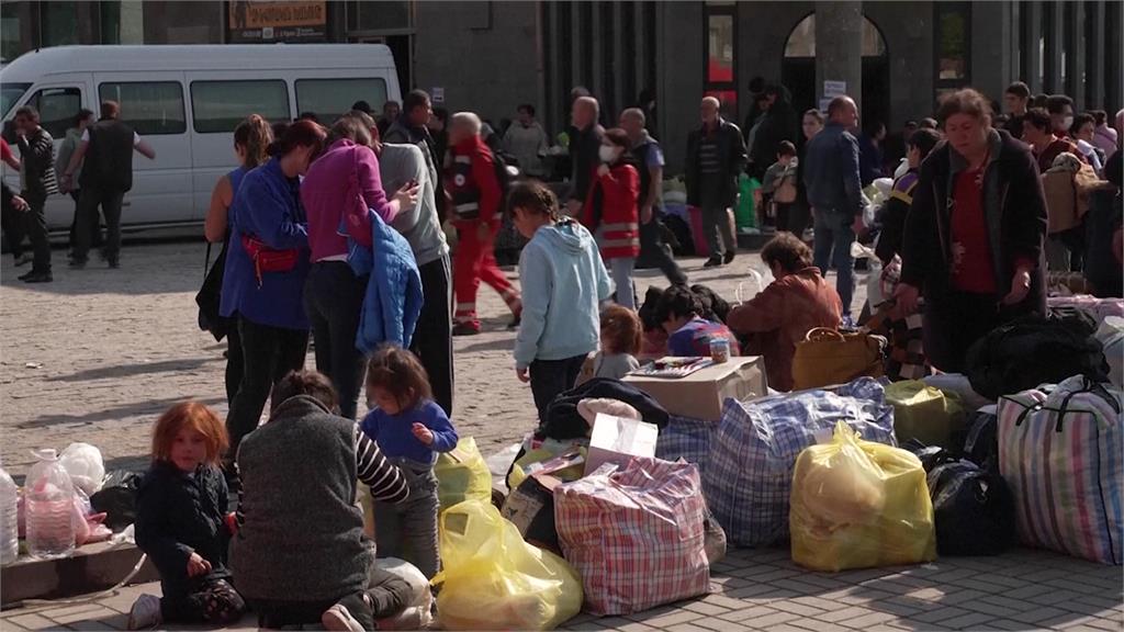 逃離亞塞拜然！納卡區逾12萬人湧亞美尼亞