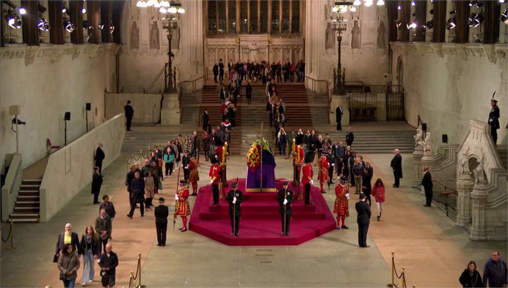英國女王伊莉莎白二世的國葬，將於今日下午6點在西敏寺登場。圖／路透社、美聯社