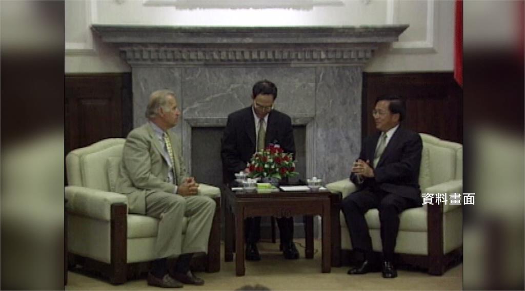 2001年時任參議員拜登，以外委會主席率團訪問台灣，並接受陳水扁接見。圖：資料畫面