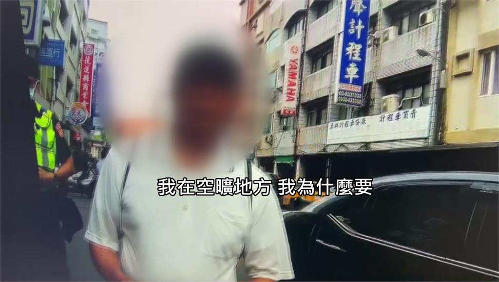 排班小黃司機沒戴罩聊天恐成「防疫破口」 全台警勸...