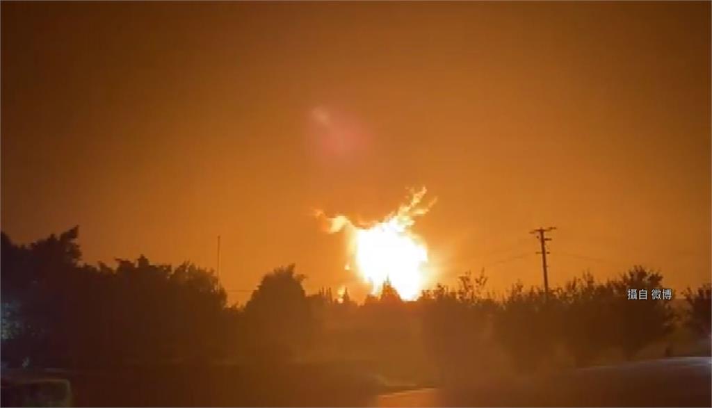 轟！四川爆竹工廠驚天爆 蕈狀雲衝破夜空