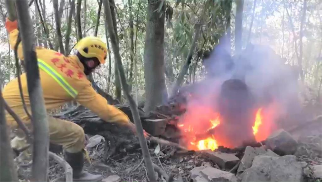 中橫便道火災　林務局積極救援中