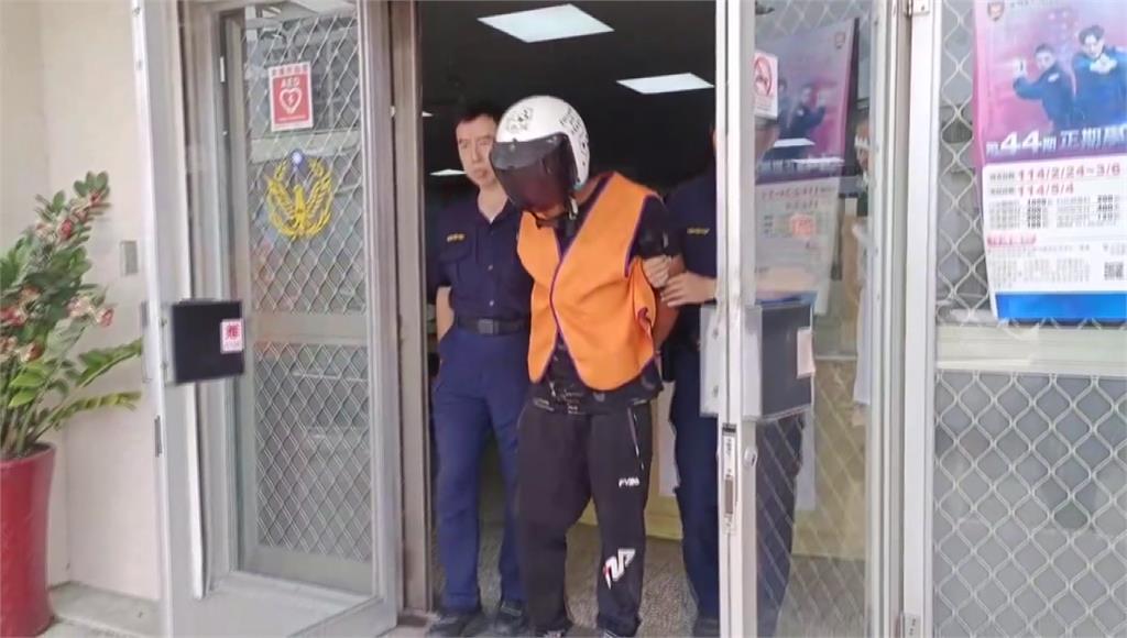高雄警匪追逐！歹徒「槍抵司機頭」劫車逃逸　2嫌落網送辦