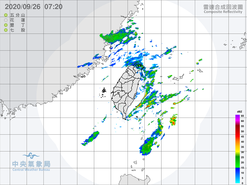晚起隨著華南雲雨區東移，台灣附近水氣逐漸增加。圖：氣象局