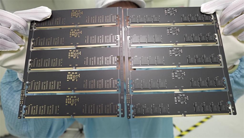 記憶體助攻年終行情！ 6大外資按讚「美台雙王」