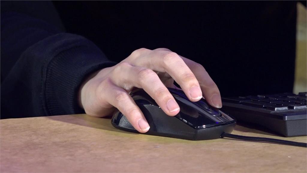 大學生連打4天電動突昏倒 「腦動脈血管破裂」家屬拔管