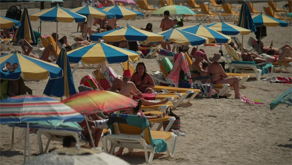 西班牙加那利群島外來客比當地人多6倍！漲房價、破壞環境引發抗議